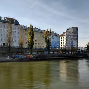  Apartment Family With Two Bathrooms Near To Center Österreich